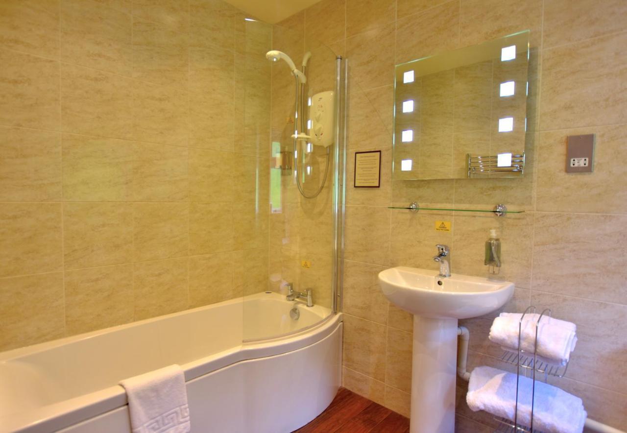 The Bryn At Capel Hotel Luaran gambar